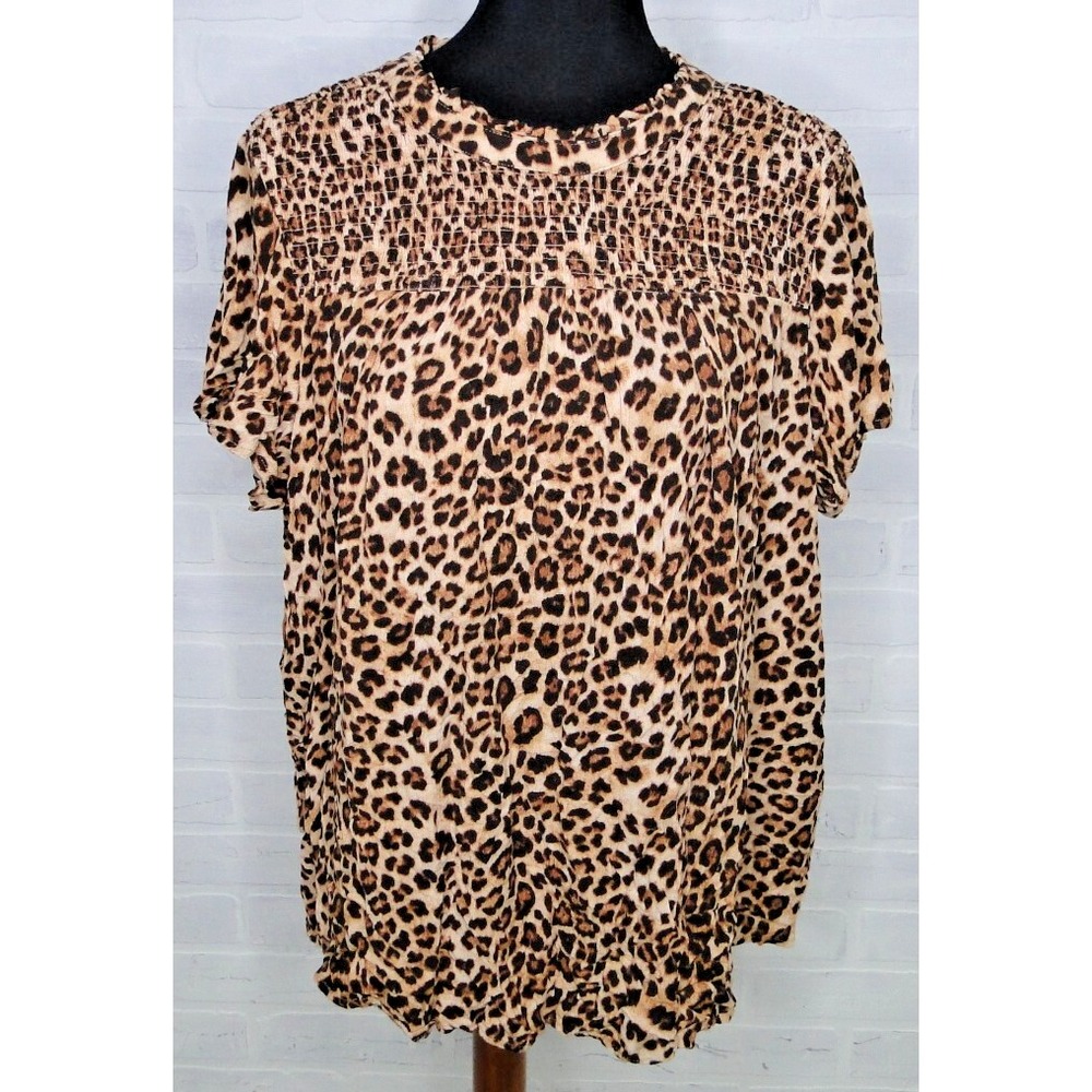 Torrid Size 3 Leopard Print Shirt Blouse Top Short Sleeve Animal Print